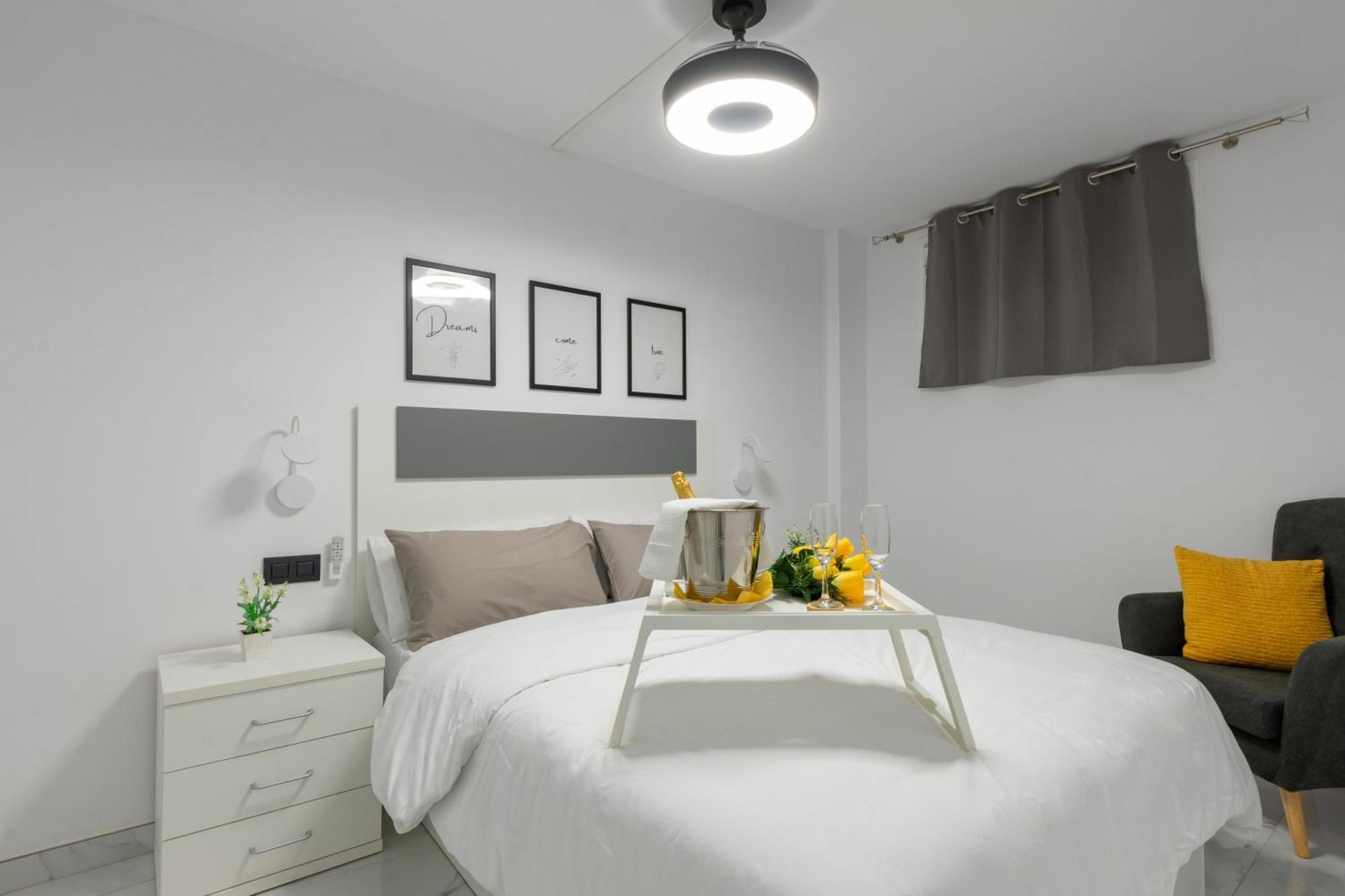 Apartment The White Corner By Homestaygrancanaria