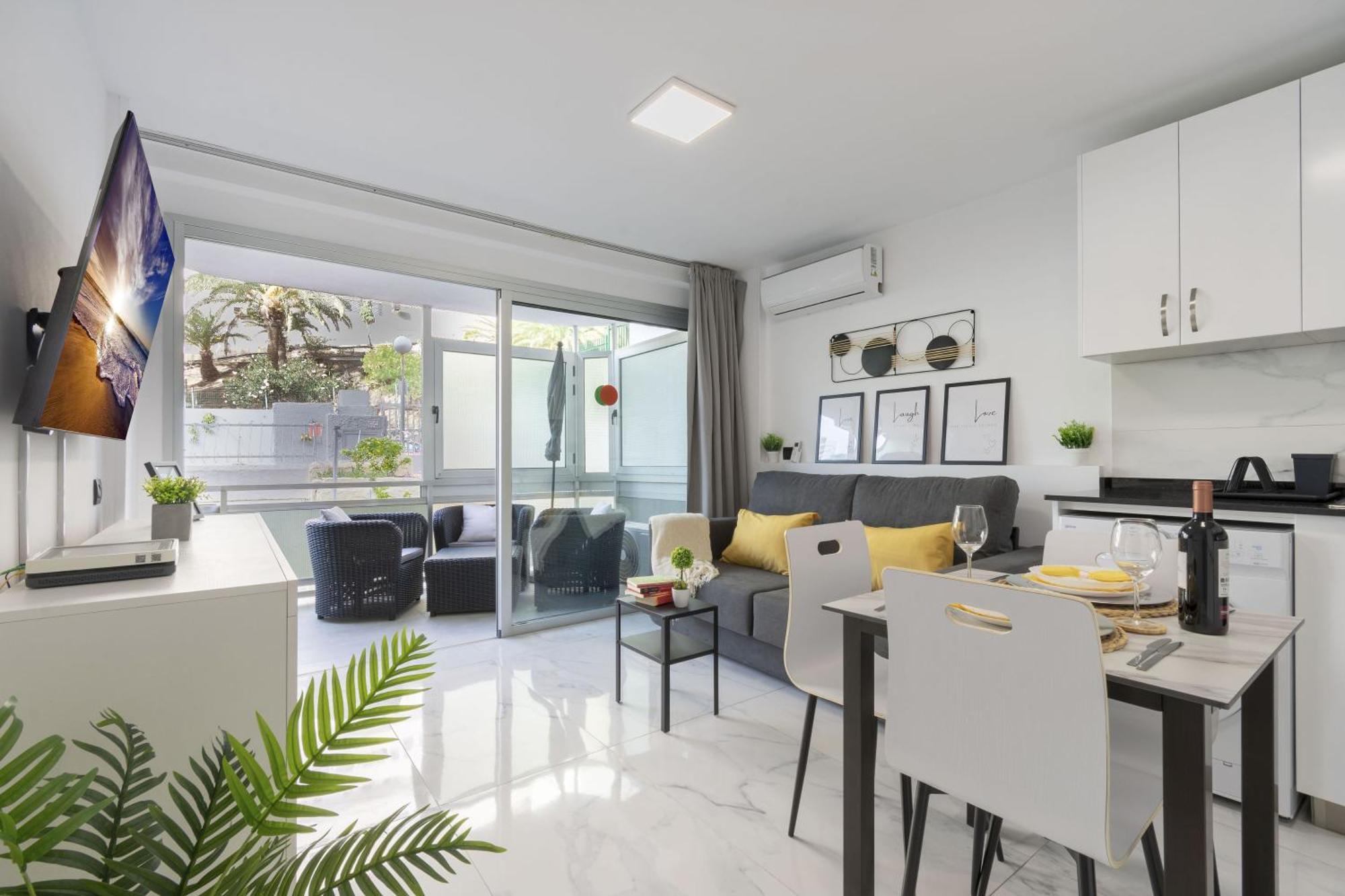 The White Corner By Homestaygrancanaria Apartment